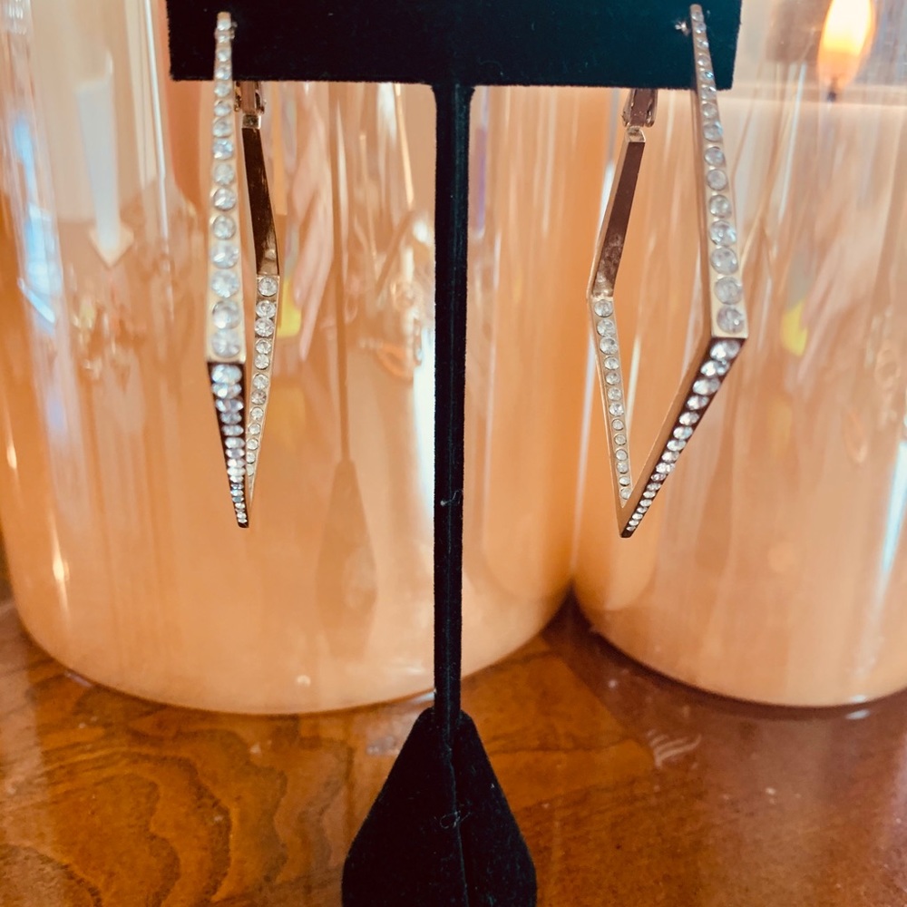 Gold crystal geometric earrings